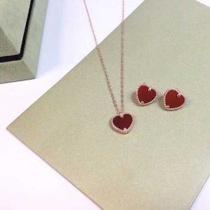 Designer Hoge versie Seiko Van Little Red Heart Love ketting voor vrouwen verguld met roségouden agaatvormige hangende kraagketen