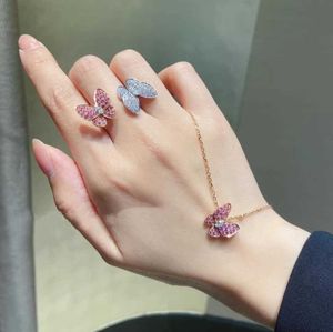Ontwerper Hoge versie van vlinder ketting 925 Sterling verzilverde 18k gouden diamanten set dubbele roze ring oorbellen