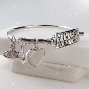 Bracelet de shell Love Westwood Designer Westwood avec un hicraft de lettre creuse pour les couples