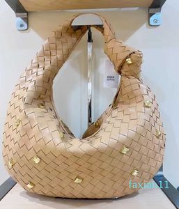 Designer Hobo Sacs Sac tissé premium Small Small Design Rivet Rivet Fashion Trend Tote Women's Handsbag