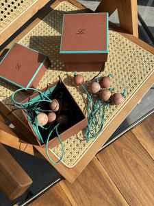 Designer Home Geuren Luxe Ceder Ball 5Pieces /Set Auto Aromatherapie met juiste geschenkdoos voor Waklakrooms Indoor