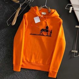 Ontwerper Hoodie Mens Sweatshirt Hooded Sweater Men Dames Druivertjes Kap Kap Kwoodies Casual Orange 3D Printing Hoody 4xlin68