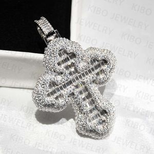 Designer vente chaude Hip Hop cadeau de Noël Hiphop Iced Out Baguette ronde VVS Moissanite Croix pendentif et chaîne collier pour hommes bijoux