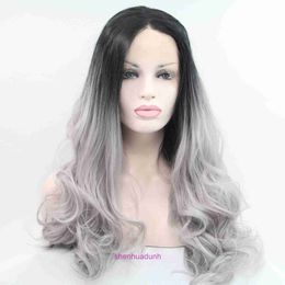 Ontwerper Human Wigs Hair For Women Newlook W1048 Gray modieuze lang haargolf gekrulde pruiken kan kant