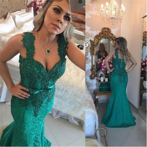 Designer Hunter Green Long Mermaid Robes de soirée Spaghetti Stracts Pearls Arabe Lace Applique Dubai Robes de fête Forme Robe 240N