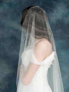 Designer en stock de haute qualité blanc ivoire champagne voile de mariage une couche valse longueur voile de mariée perles de bord coupé avec alliage co9060222