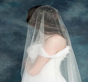 Designer en stock de haute qualité blanc ivoire champagne voile de mariage une couche valse longueur voile de mariée perles de bord coupé avec alliage co5627667