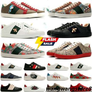 Designer Italie Luxury Sneakers Plateforme Low Men Femmes Chaussures Casual Robe Trainers Tiger Broidered Ace Ace Blanc Green rouge 1977S Stripes Mens Shoe Walking Sneaker