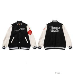 Chaquetas de diseñador Abrigos casuales para hombre Ropa de abrigo Chicas hechas por humanos No llores Carta de amor Mangas de cuero bordadas Chaqueta de béisbol Chaquetas sueltas para hombres y mujeres