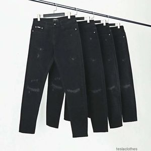 Jeans De Diseñador Moda Casual Pantalones De Mezclilla Edición Correcta Representa Otoño Nuevo Cuchillo Negro Corte Agujero Jeans High Street Pierna Recta Pantalones Largos Nieblas Moda