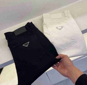 Jean designer pour homme haut de gamme d'été classique triangle noir blanc couleur solide couleur élastique slim slim small raighgg jeans pour un pantalon long minimaliste pour hommes