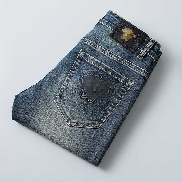 Jeans de créateurs pour hommes de mode d'automne jeans jeans pour hommes leggings slim fit épaisse broderie européenne medusa pantalon bleu vêtements de luxe pour hommes