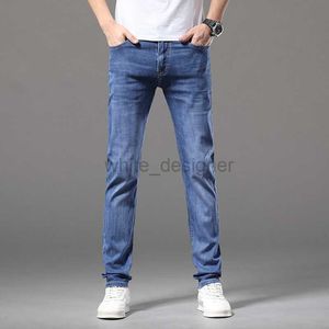 Designer jeans voor heren end zomer micro elastische jeugd middelgrote taille katoen denim blauwe rechte slanke broek modebroek