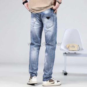Jeans de diseñador para agujeros de las calles para hombres, jeans delgados a la sasta de sastración multicolor de moda de moda