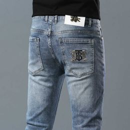 Designer Jeans Mens Autumn New Jeans Men's Small Straight Fit Elastic Casual Versatile Mid Waist Fashion Brand Jeans Classic Luxury Casual Blue Pantal
