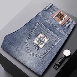 Designer Jeans Mens Automne New Jeans Men's Men's Classic Blue Letter Broidery Small Straight Fit Elastic Casual Casual Polydold Mid Waist Fashion Brand Brand