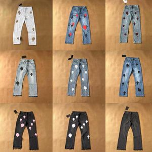 Jeans de créateurs Pantalons pour hommes Vêtements de créateurs Jeans Denim Chromes Cross Brands Ch Sanskrit lavé dans un vieux jean droit Hearts Splashink Loose Crucifix Applique pour