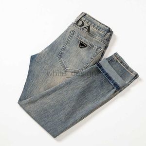 Jeans de diseñador para hombres Summer Summer Nuevos jeans de mezclilla para hombres Pantalones de moda juveniles de la mano delgada de las piernas delgadas de gama alta para hombres