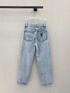 Jeans de créateurs femmes nouveau bouton de fermeture à glissière de taille moyenne-haute jambe droite jeans polyvalents jambes à volants jambes élégantes garniture de lettrage décontracté a18