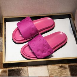 Designer Jelly Mid Heel sandaalpantoffels voor dames, gemaakt van transparante materialen, modieus, sexy en mooi, zonnige stranddamesschoenen pantoffels V632
