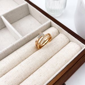 Bijoux de créateurs T Entangle Ring Marque de luxe pour cadeau de fiançailles de mariage pour femmes Taille multiple avec boîte