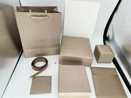 Cajas de joyería de diseño Carta de moda B Caja de anillo Collar Pulseras Caja de embalaje de regalo Exhibición de joyería