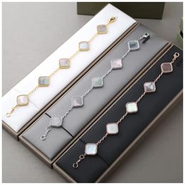 Bracelet de bijoux de créateurs pour femmes, plaqué herbe à quatre feuilles, chaîne en agate en or 18 carats, bibelots de haute qualité, cadeau de fiançailles, petite amie, cadeau de vacances, vente en gros