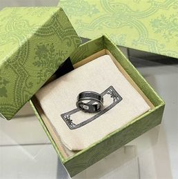 gioielli firmati bracciale collana edizione di alta qualità nero bianco ceramica uomo donna Bee pianeta Phnom Penh paio coppia anello
