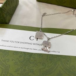 joyería de diseñador pulsera collar anillo Square Dolphin Pendant como regalo para novia de alta calidad