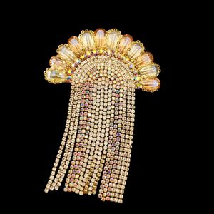 Joyas de diseñador Champagne Rhinestone Rainbow Color Fan Tassel Dangle Drop Broches y pines para graduación Concierto Aniversario