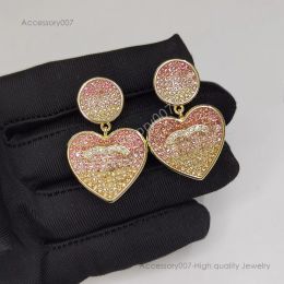 Bijoux de créateurs earingPink Gradient Diamond Stud Titanium Love Boucles d'oreilles pour femmes exquises simples boucles d'oreilles de mode bijoux