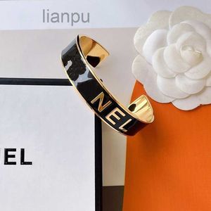 Bijoux de créateur mode Open Bangle Bracelet de design humanisé réglable Loon rose cadeau sélectionné Femme Femme Charme Accessoires de bijoux premium exquis