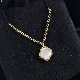 designer sieraden Klavertje vier ketting designer ketting Hoogwaardige 18K gouden ketting Valentijnsdag Moederdag voor vriendin moissanite ketting