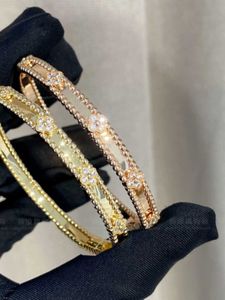 Bijoux de créateur Bracelet de luxe Vanca Kaleidoscope 18k Gold Van Clover Bracelet avec cristaux étincelants et diamants Cadeau parfait pour les femmes Girls 5HSN