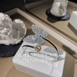 Bijoux de créateur Bracelet de luxe Graf Collier pendant radieux en trois dimensions entièrement diamant super immortel Bow femelle diamant jaune trésor coloré