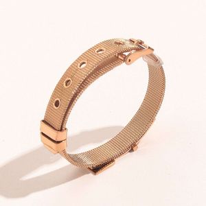 Bijoux de créateur Luxury Louisvutton Bracelet en acier titane Bangles Nouveau bracelet de sangle de montre populaire trois couleurs polyvalent une taille à une taille