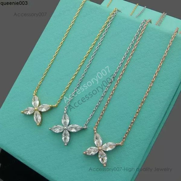 designer bijoux collier Designer noué collier diamants femme en acier inoxydable Couple chaîne en or unique perle bijoux de luxe cadeau petite amie en gros