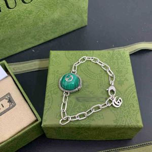 bijoux de créateur collier anneau chandails de printemps sont des vêtements d'été polyvalents peuvent être assortis avec un bracelet de pin vert malachite serpent de haute qualité