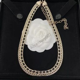 collar de joyería de diseñoC Collar de diseñador de diamantes Vintage Fragante Oreja de trigo Blanco y negro Serpiente Hueso Tejido Cadena para el cuello Collares de moda Joyería