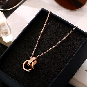 Bijoux de créateurs Colliers pour femmes Pendentifs en argent Colliers pour hommes Colliers avec pendentif pour femme Chaînes pour femmes Accessoires de luxe pour petite amie Vente en gros Halloween