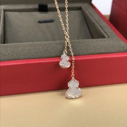 Joya de diseñador Collar de diamante de calabaza Collar de titanio clásico de acero inoxidable botella de diamante colgante colgante de oro para mujeres collar con suerte regalo de joya