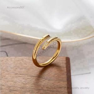 Designer sieraden ringenHoge Kwaliteit Liefde Designer Nail Ring Mode-sieraden Mannen Bruiloft Belofte Ringen voor Vrouwen jubileumcadeau s
