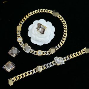 Designer Bijoux V Lettre Chaîne épaisse Collier Bracelet Grèce Modèle Pur Cuivre Banshee Medusa Tête Portrait Hiphop Punk Birthd252E