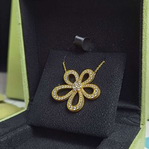 Designer sieraden vanclef hanger kettingen versie zonnebloem ketting met volle diamant holle grote bloemen eenvoudig en 18k rose goud vijf bloembladen bloem ketting