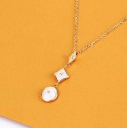 Joyería de diseño para mujer Flores de plata Collares pendientes Collares con cerradura para mujer Cadenas de oro para mujer Joyería de lujo Accesorios para parejas Hot-6