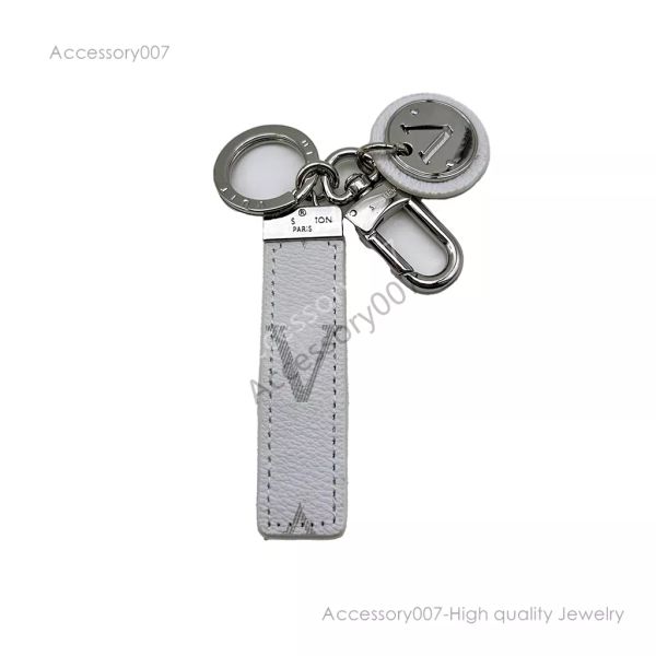 designer jewerlry Porte-clés de créateur Lanières de luxe pour clés avec timbre en relief Longes de sacs pour femmes Porte-clés à breloques en acier inoxydable et cuir synthétique