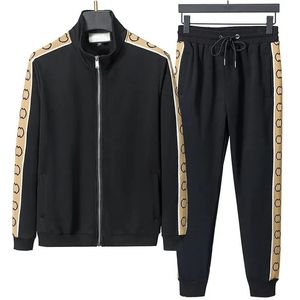 Designer Joggers Survêtement Mens Survêtement Triangle rayé Survêtement Zipper Cardigan Veste Mens Automne Veste Costume Pantalon Sweat Survêtement Taille Asiatique M-3XL