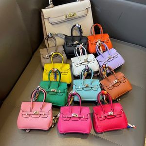 Designer porte-clés luxes porte-clés porte-clés sac chaîne étui Sacs à main crochet paquet sacs cintre airpods étuis écouteurs Accessoires embrayage femmes sac à main pochette dame