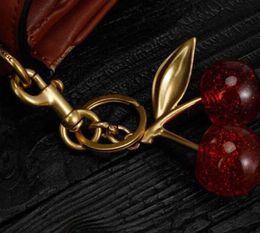 Porte-clés de styliste en cristal Style cerise rouge, pendentif de voiture pour femmes, accessoires de mode, décoration de sac à main en fruits