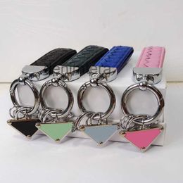 Designer sleutelhangers mannen vrouwen autosleutelhangers sleutelhanger liefhebbers sleutelhanger echt leer geweven hanger ringaccessoires met schroevendraaier UPJZ